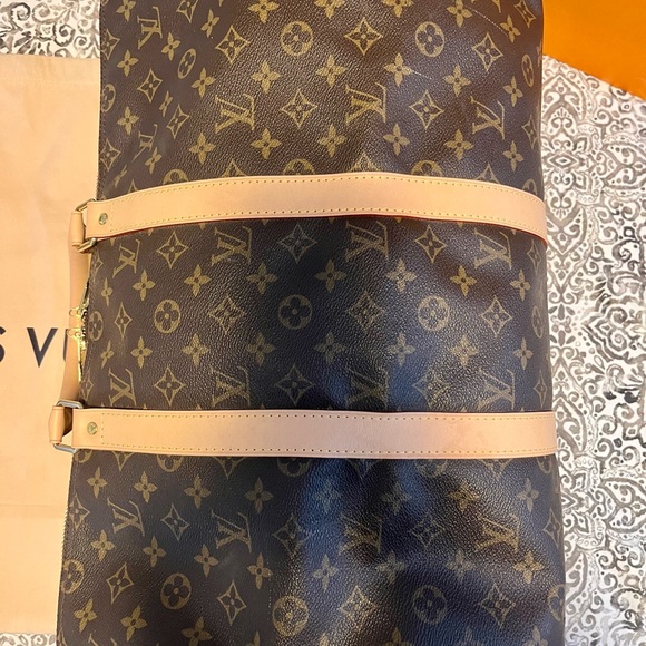 Authentic Louis Vuitton Keepall 50. New zipper, handles, chapes and body bands. - Picture 13 of 16